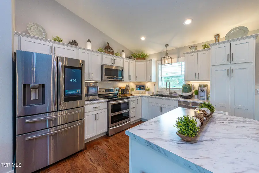 957 Mitchell Road, Kingsport, TN 37663 - #3