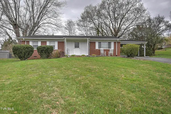 2 Machamer Court, Johnson City, TN 37604