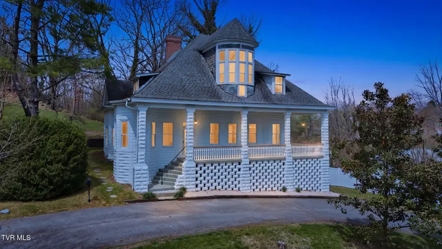 243 Northwest Mason Place, Abingdon, VA 24210 - #2