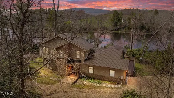 342 Ripshin Lake Road, Roan Mountain, TN 37687