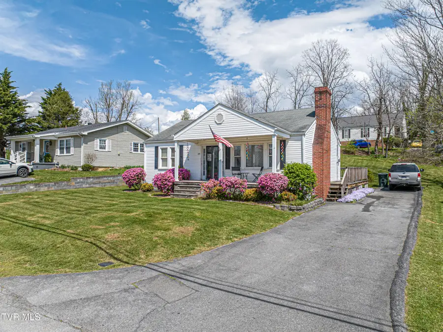 326 Fuller Street, Abingdon, VA 24210 - #3