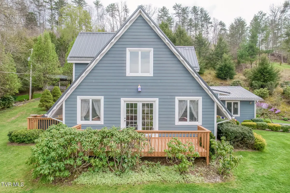 261 Calvary Lane, Mountain City, TN 37683 - #1