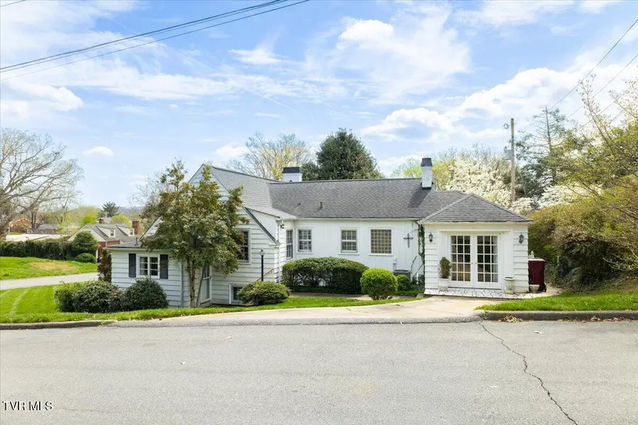 219 East Gilmer Park, Johnson City, TN 37604 - #2