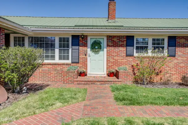 610 Ridgeview Drive, Johnson City, TN 37604