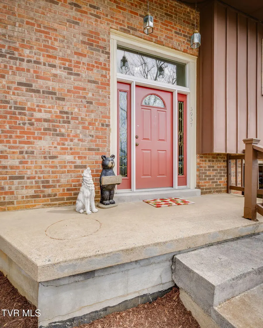 3937 Ridgeline Drive, Kingsport, TN 37664 - #3