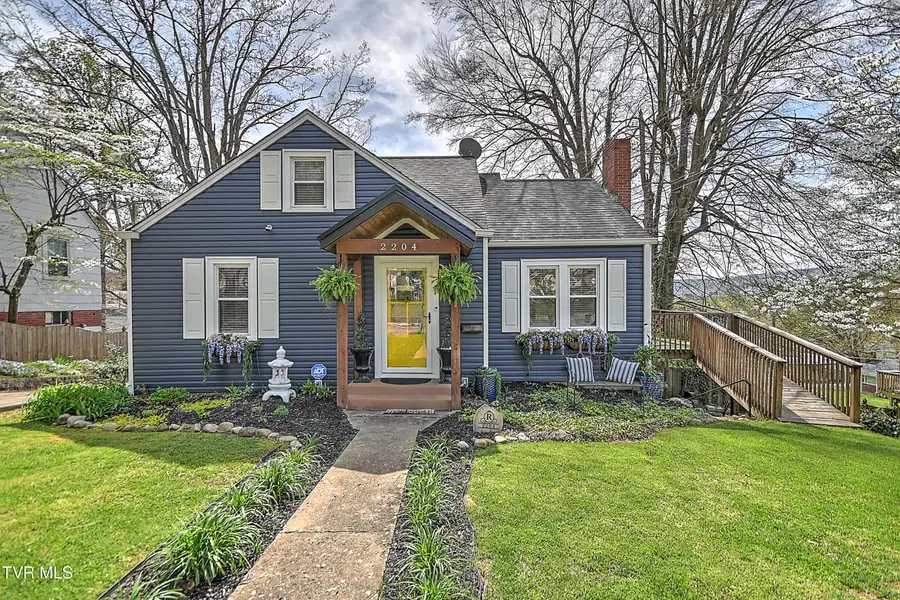 2204 Cypress Street, Kingsport, TN 37664 - #3
