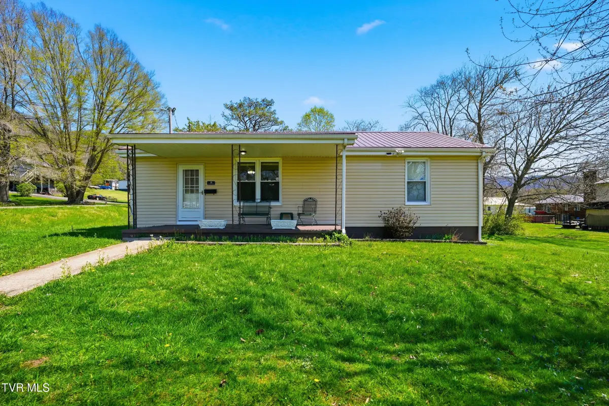 18 East 28th North Street, Big Stone Gap, VA 24219 - #1