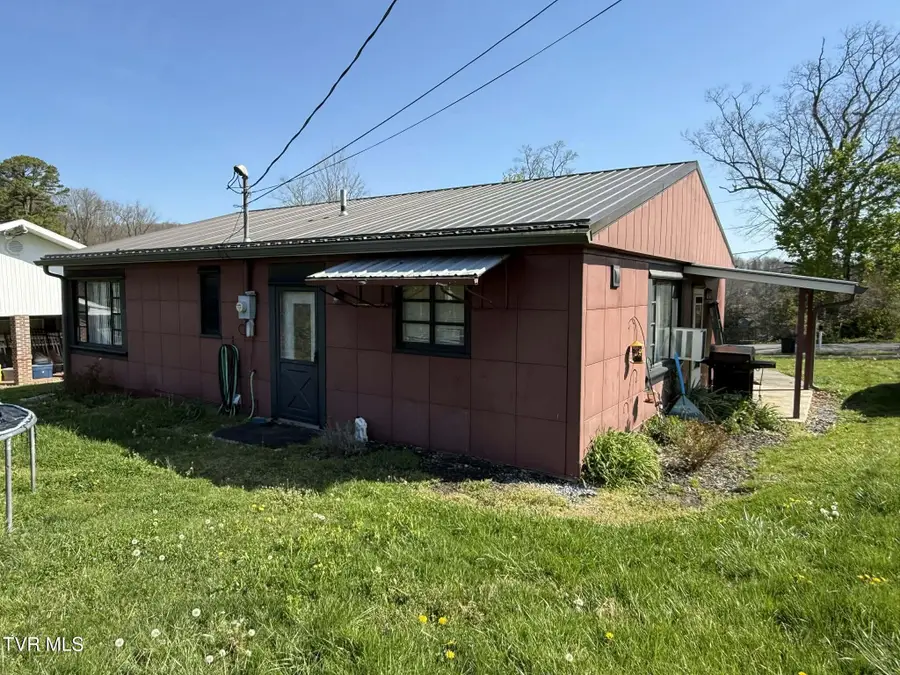 203 Northwest Henry Street, Norton, VA 24273 - #3