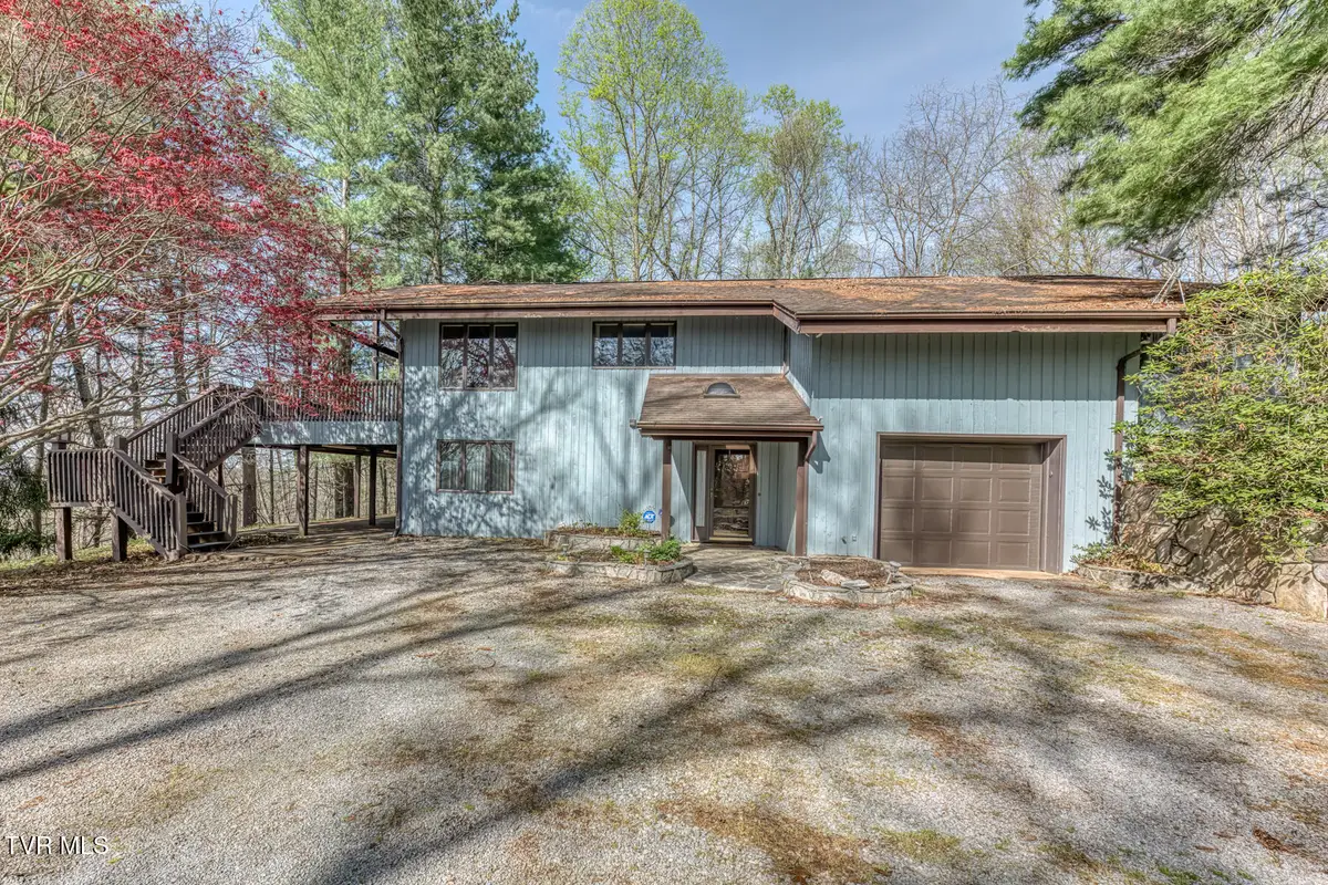 431 Brentwood Pvt Drive, Bristol, TN 37620 - #1