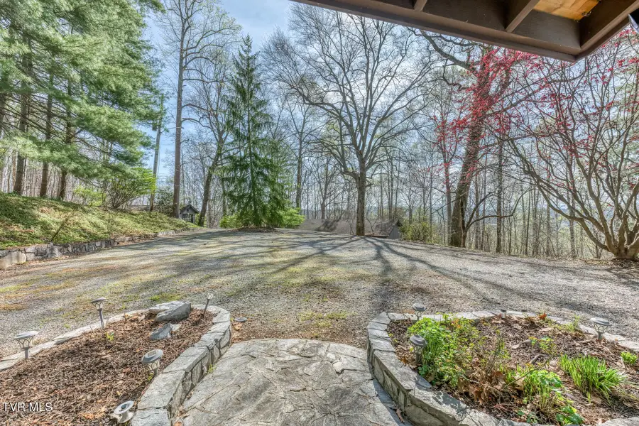431 Brentwood Pvt Drive, Bristol, TN 37620 - #3