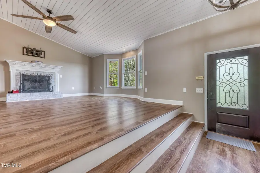 4127 Grey Fox Drive, Kingsport, TN 37664 - #3