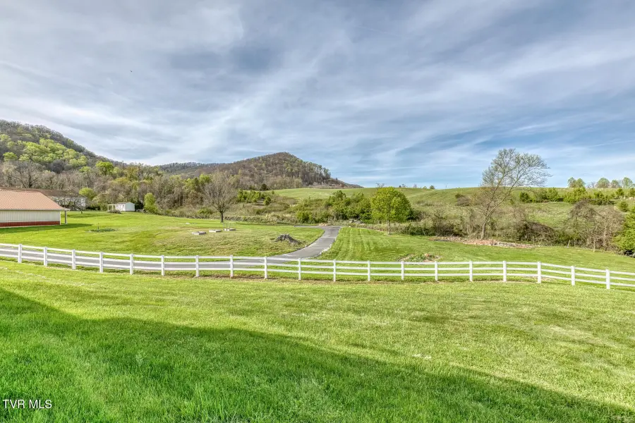 130 Garland Road, Unicoi, TN 37692 - #3