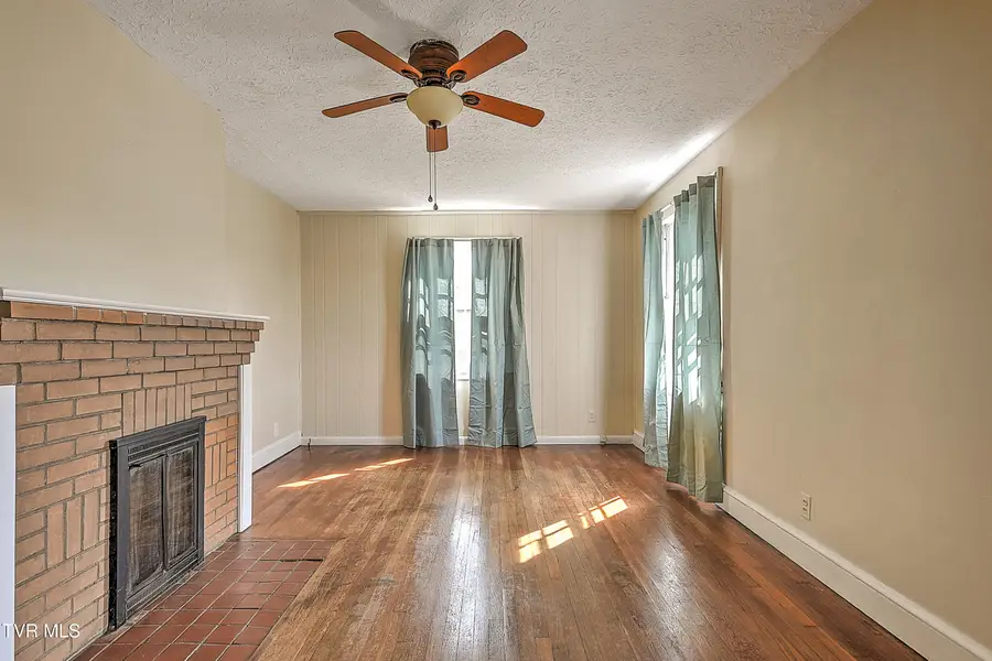 205 Mullins Street, Kingsport, TN 37665 - #3