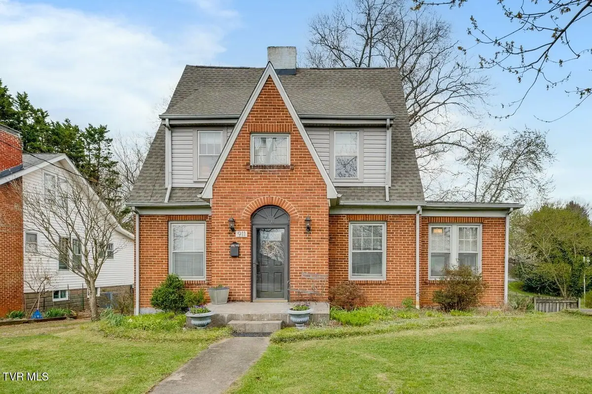 911 Georgia Avenue, Bristol, TN 37620 - #1