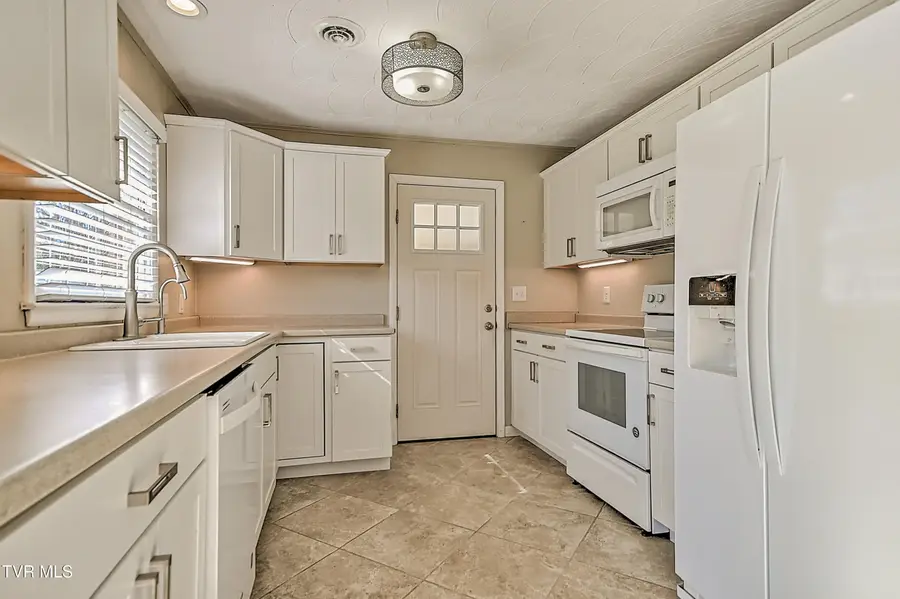 115 Edgefield Road, Bristol, TN 37620 - #3