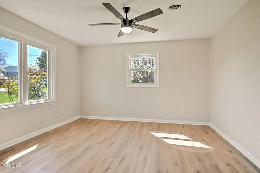 209 Chester Hill Road, Bristol, VA 24201 - #2