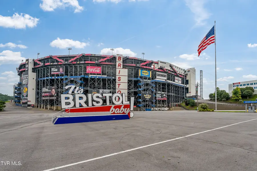 120 Raceday Center Drive #303, Bristol, TN 37620 - #3