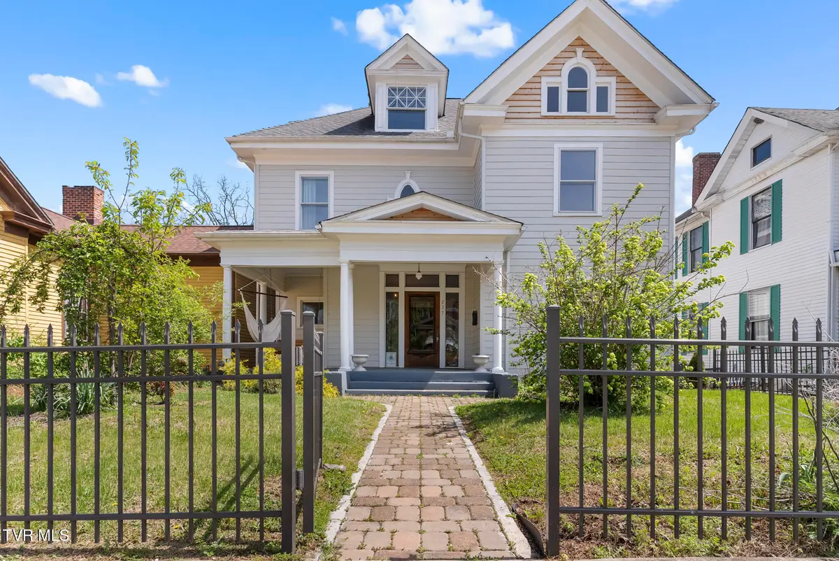 237 Solar Street, Bristol, VA 24201 - #1