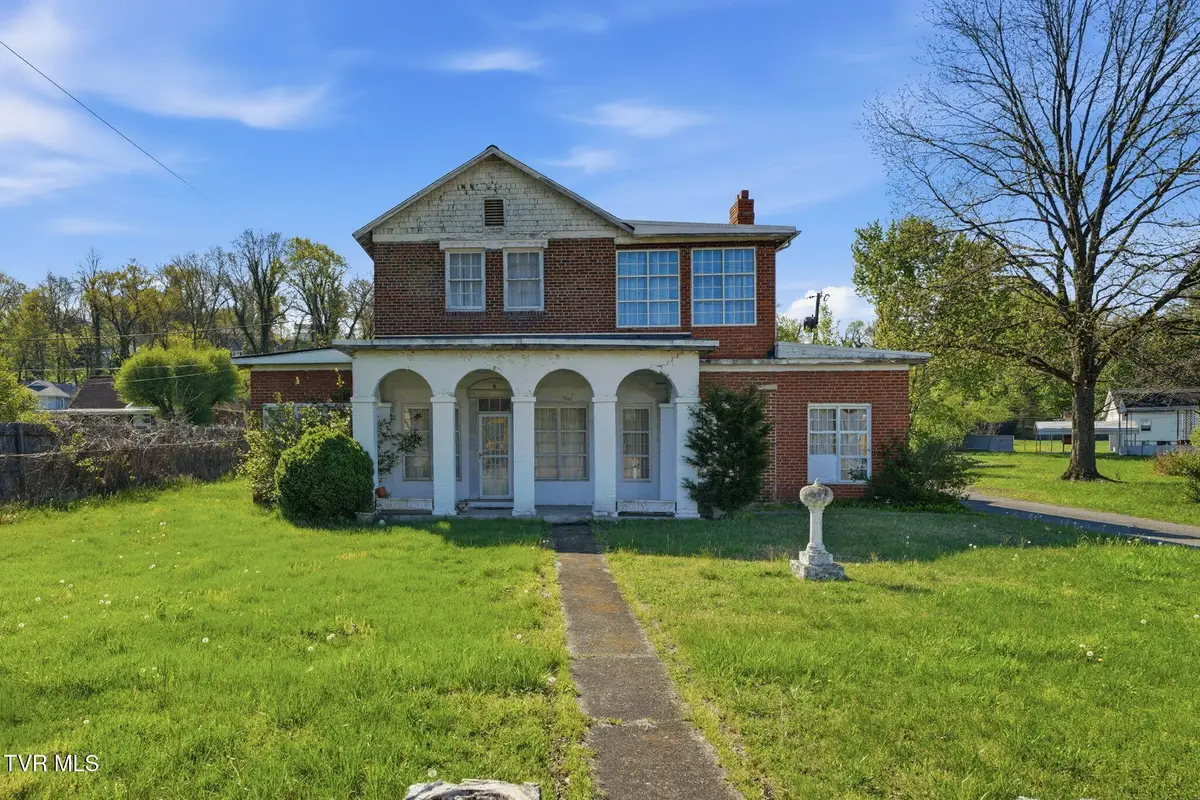 3209 Memorial Boulevard, Kingsport, TN 37664 - #1