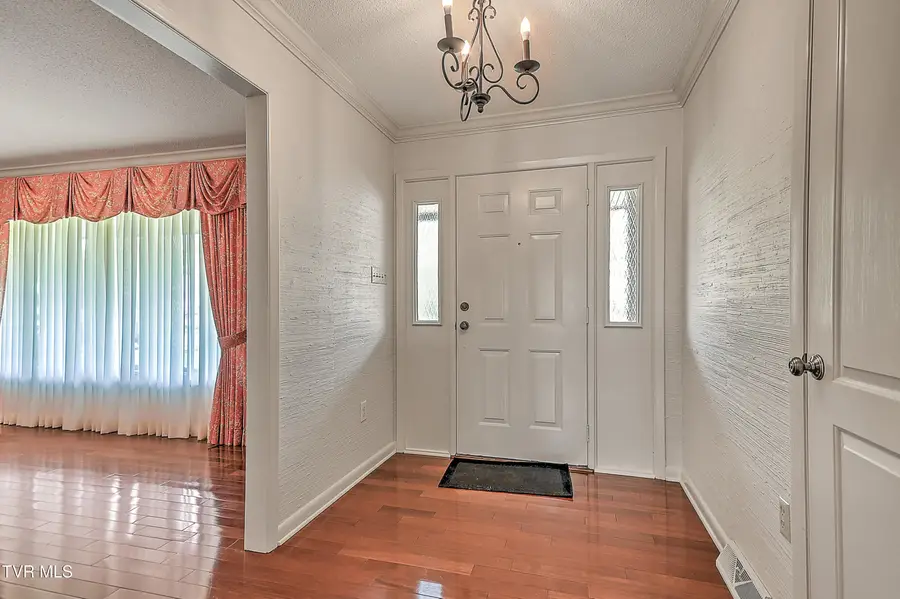 2704 Suffolk Street, Kingsport, TN 37660 - #3