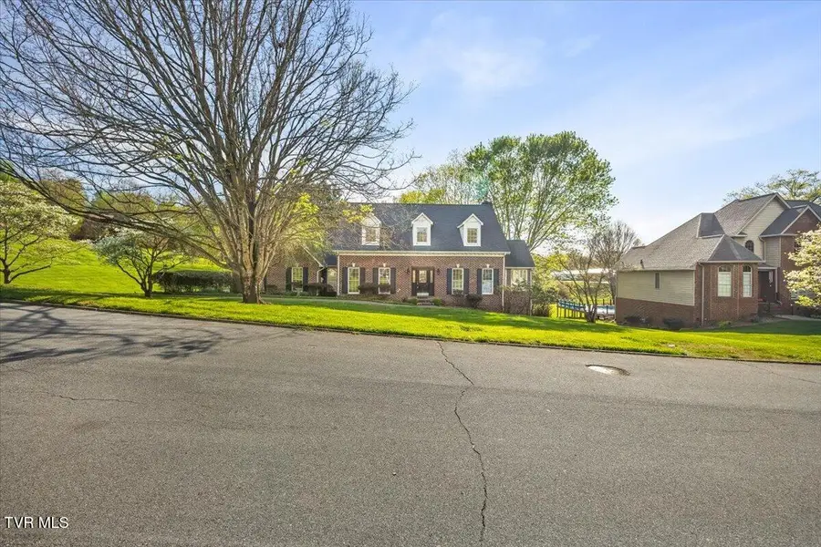 1857 Greenbriar Circle, Elizabethton, TN 37643 - #2