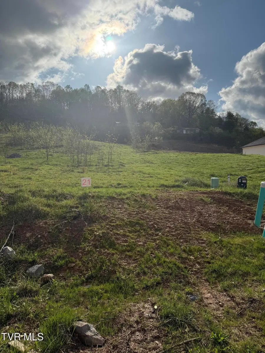 829 Granby Road, Kingsport, TN 37660 - #3