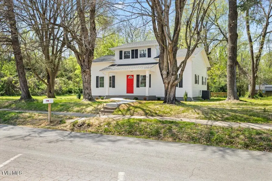 701 Hemlock Street, Elizabethton, TN 37643 - #2