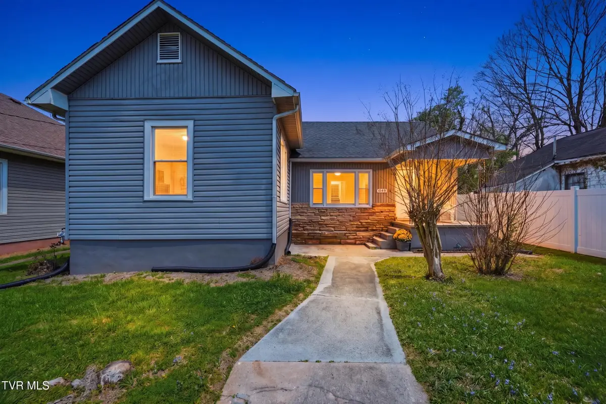 635 5th Street, Bristol, TN 37620 - #1