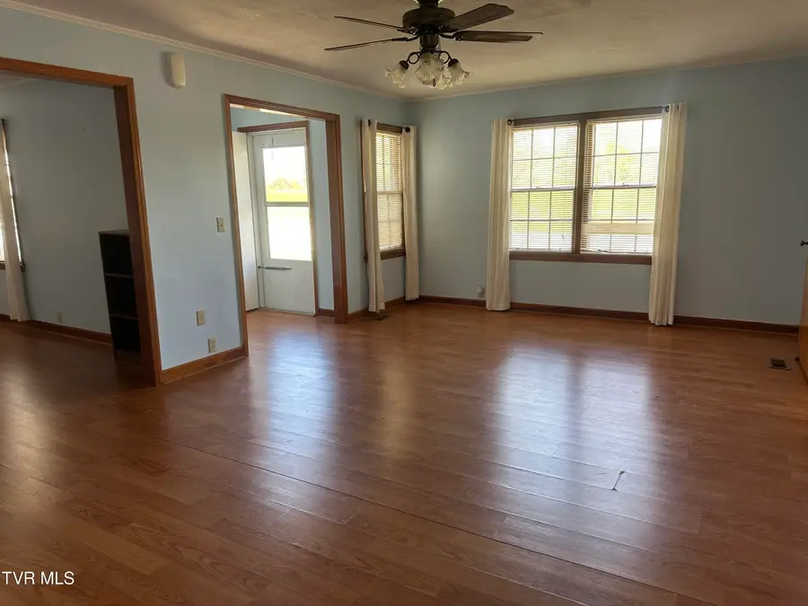 6765 Warrensburg Road, Mosheim, TN 37818 - #3