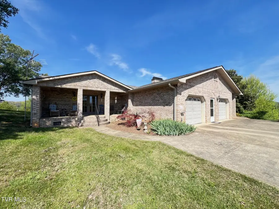 60 West School Street, Mosheim, TN 37818 - #2