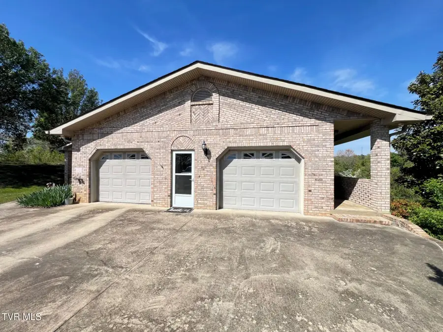 60 West School Street, Mosheim, TN 37818 - #3