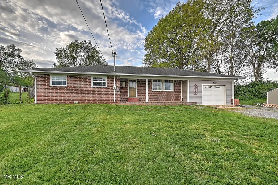 234 West Doe Avenue, Elizabethton, TN 37643 - #2