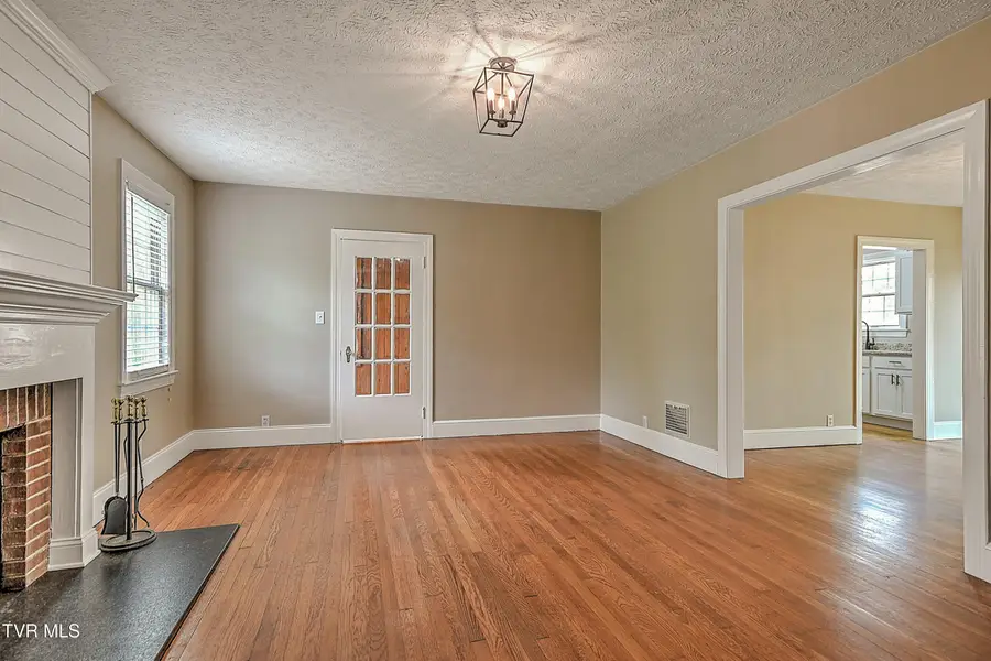 165 West Sevier Avenue, Kingsport, TN 37660 - #3