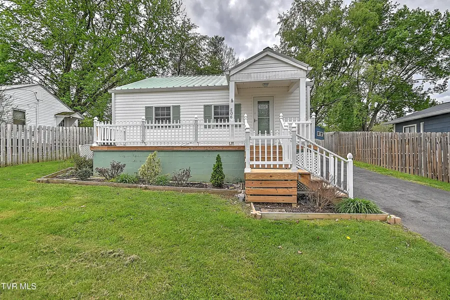 506 Trudy Street, Elizabethton, TN 37643 - #2