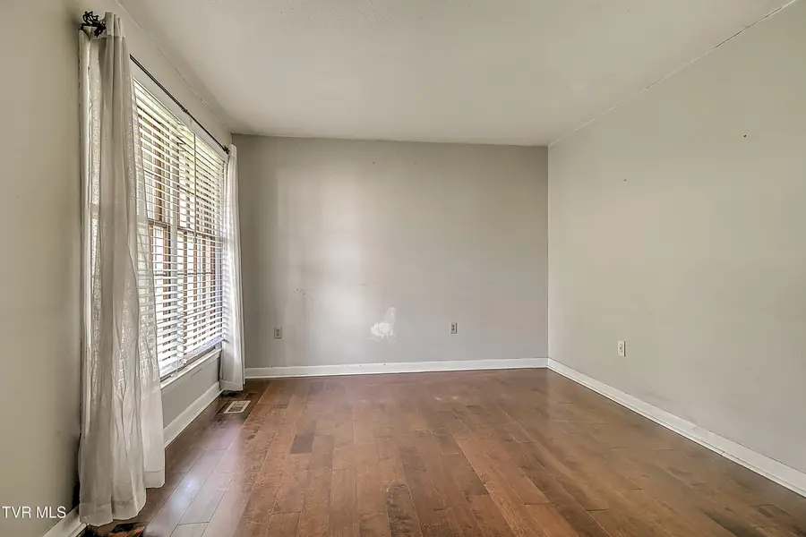 816 Burwind Court, Kingsport, TN 37660 - #2