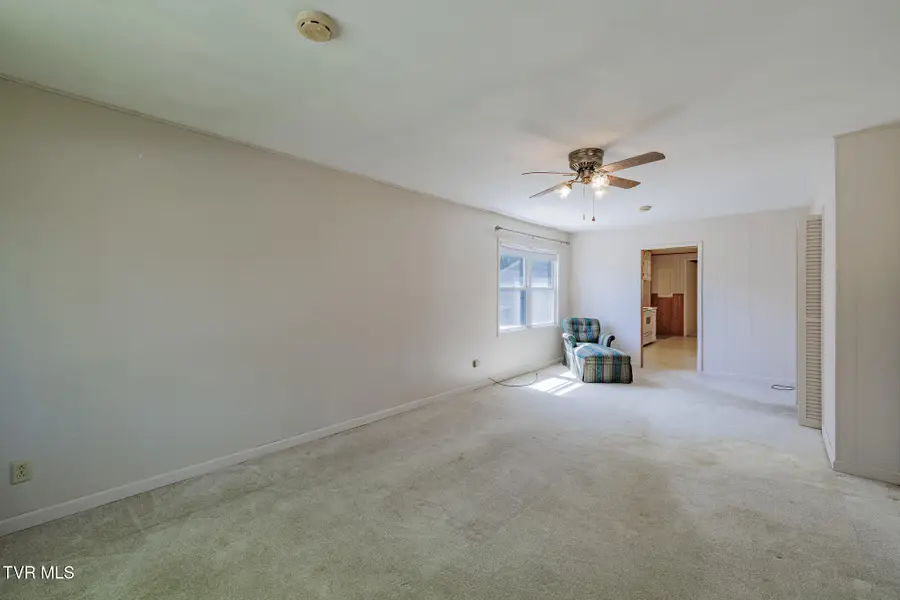 1424 Sycamore Street, Kingsport, TN 37664 - #2