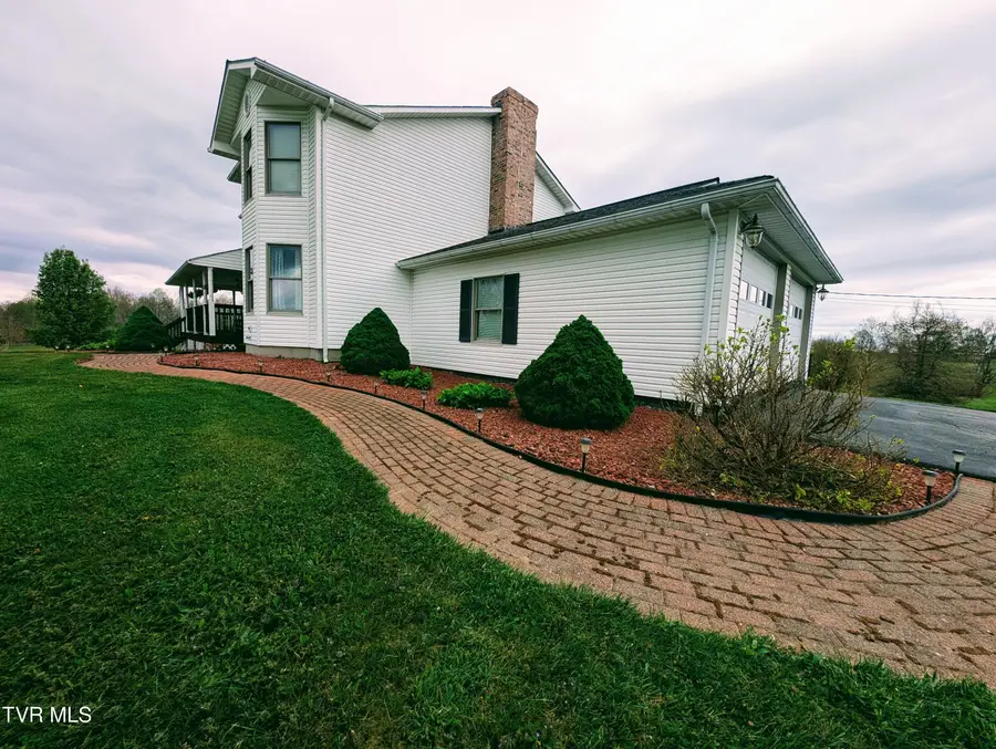 275 Pilgrim Way, Coeburn, VA 24230 - #2