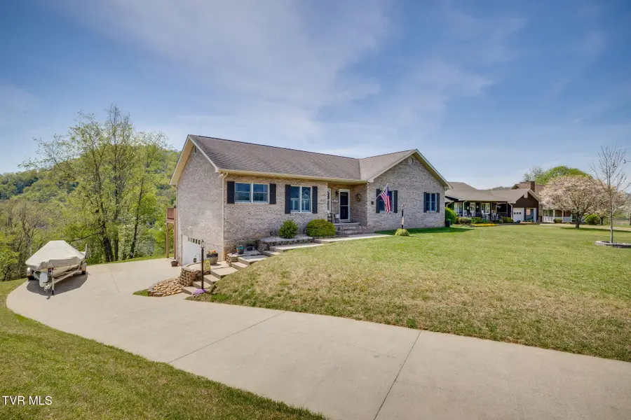 127 West Lake Drive, Rogersville, TN 37857 - #3