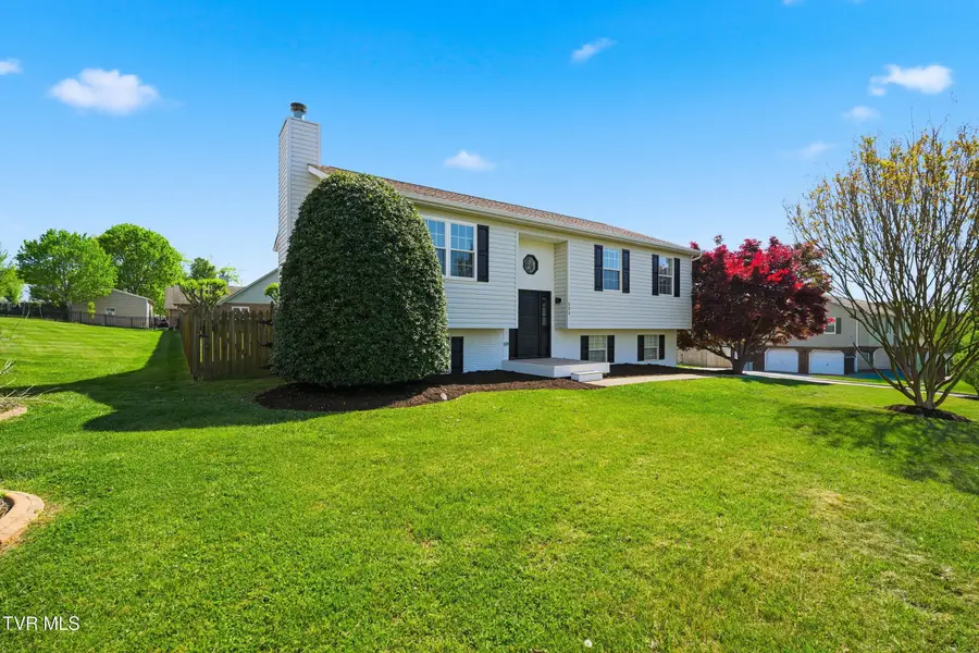 200 Crystal Springs Circle, Johnson City, TN 37615 - #3