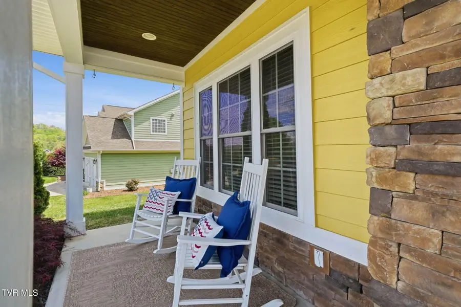 2630 Edinburgh Channel Road, Kingsport, TN 37664 - #3