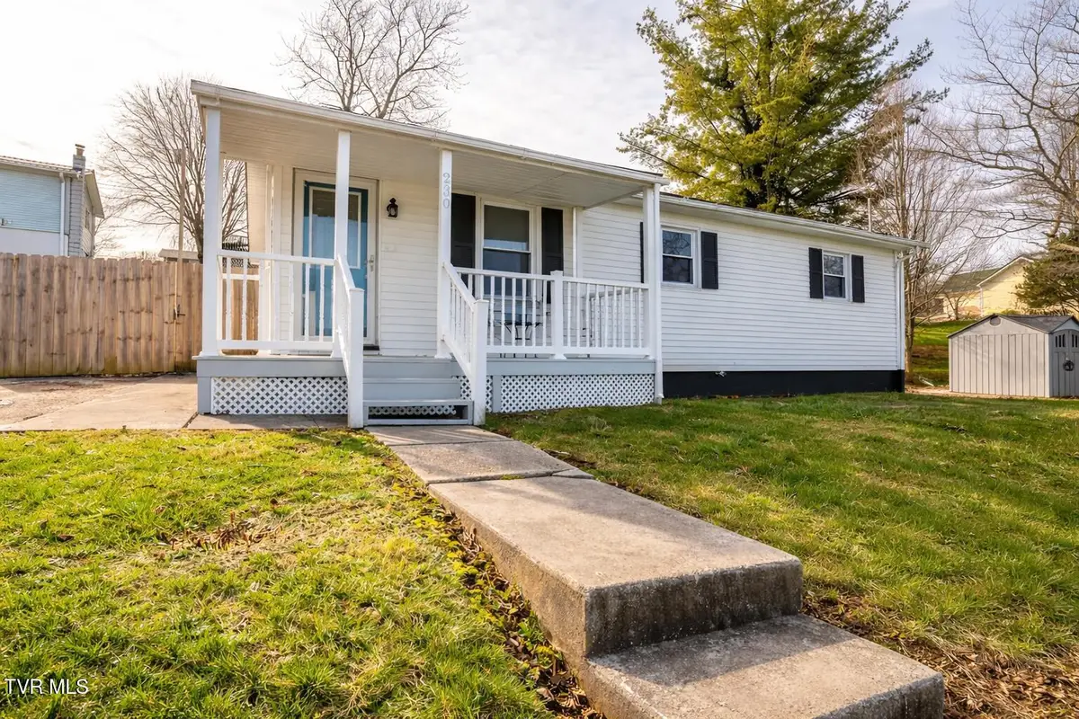 230 Madison Street, Abingdon, VA 24210 - #1