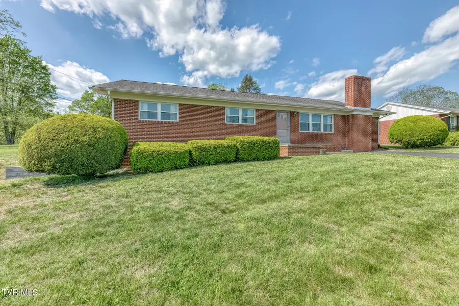 136 Hemlock Street, Mount Carmel, TN 37645 - #3