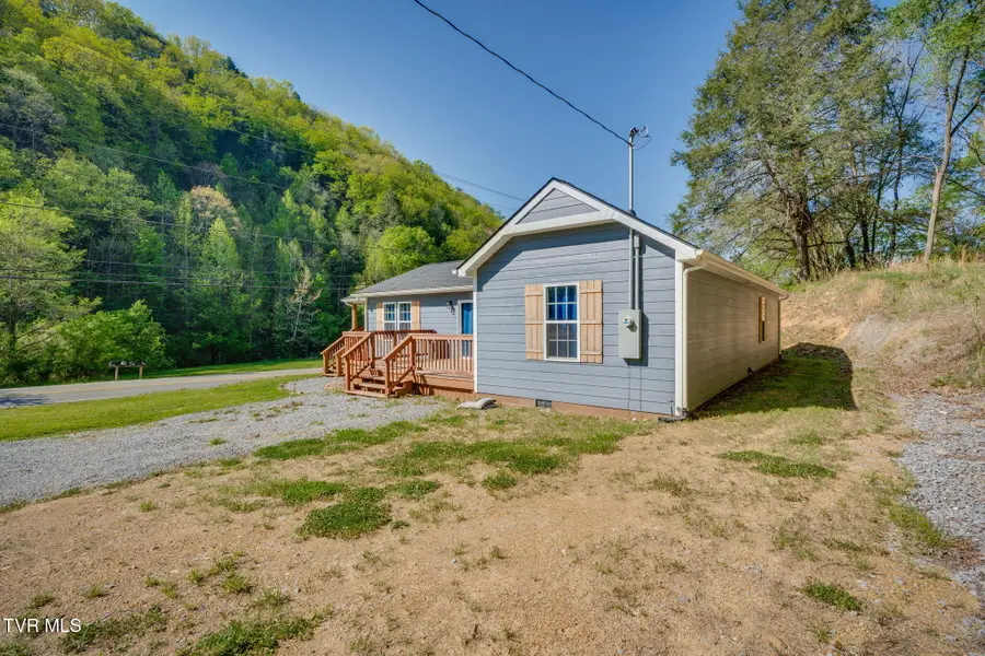 633 Bristol Highway, Gate City, VA 24251 - #3