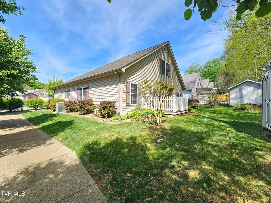 22 Bedding Place, Johnson City, TN 37604 - #3