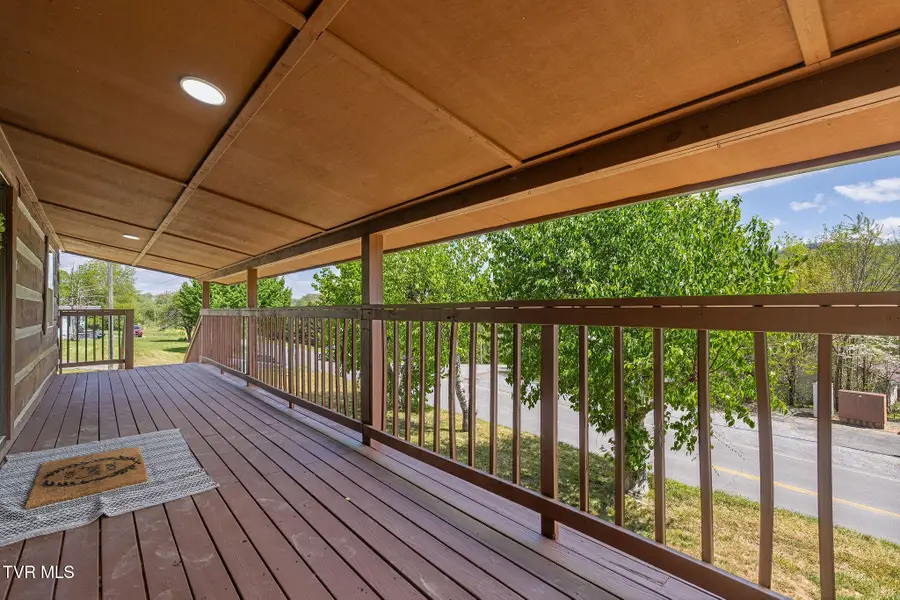 5201 Unicoi Drive, Unicoi, TN 37692 - #3