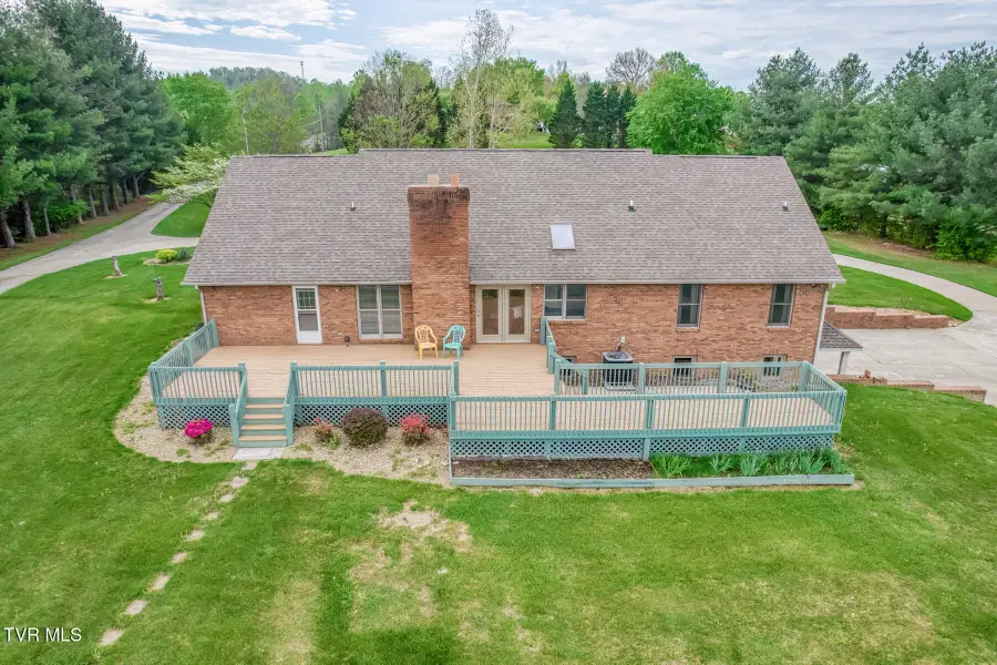 1237 White Top Road, Bluff City, TN 37618 - #3