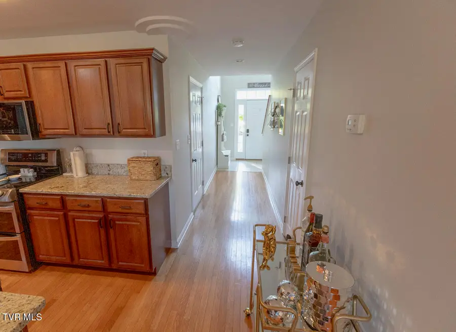 1824 King College Road #Unit B4, Bristol, TN 37620 - #3