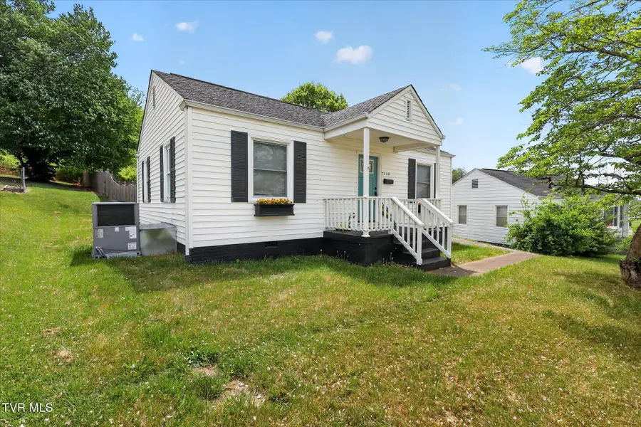 2340 Hiwassee Drive, Kingsport, TN 37664 - #2