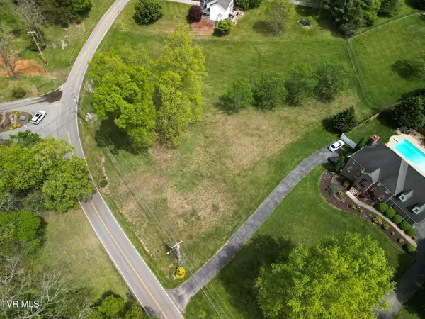 281 Rangewood Road, Piney Flats, TN 37686