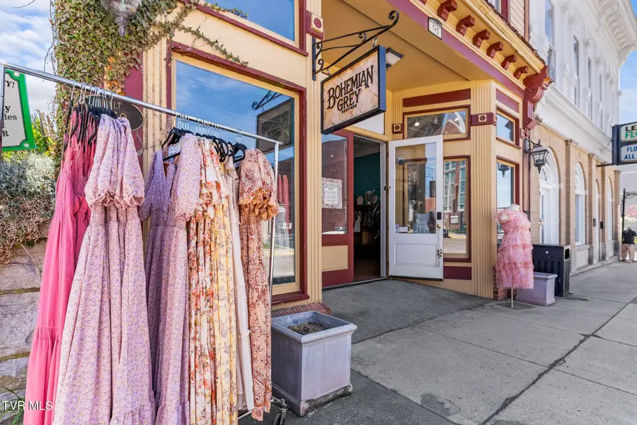 145 Main Street, Tazewell, VA 24651 - #2